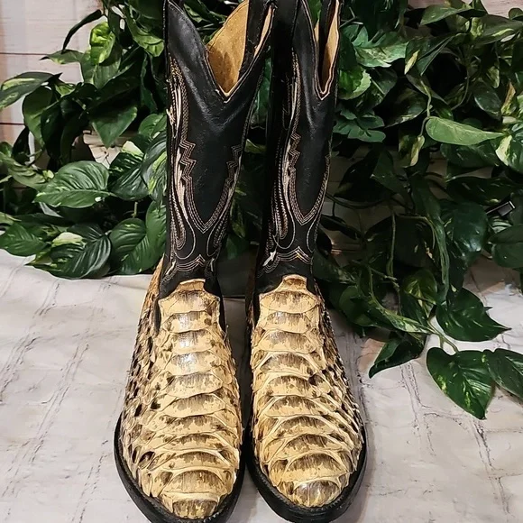 Sto. Tomás Bold Snake Boots In Black And Tan SEE  display picture 3